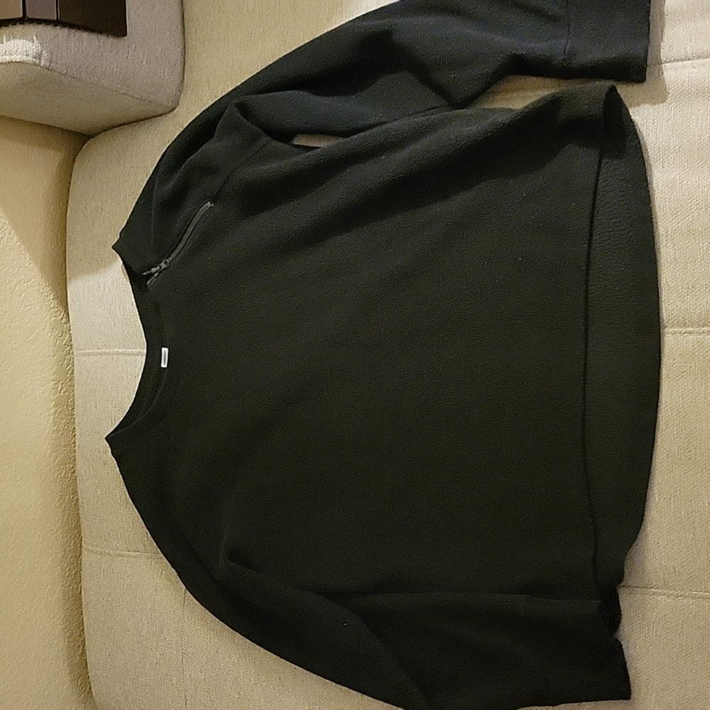 Old Navy fleece shirt with zipper accent. Size 14 girls
